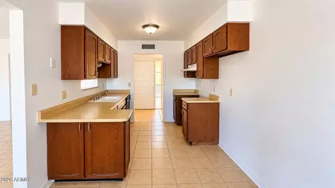 Kitchen - 1017 E Justin St, Pearce, AZ 85625 photo 2 of 2
