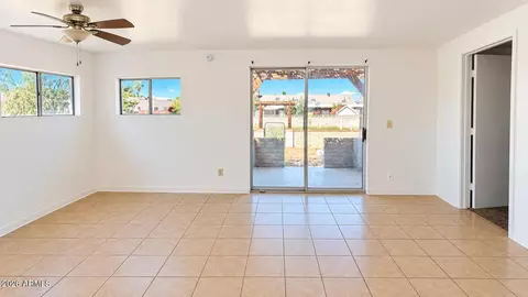 Living - 1017 E Justin St, Pearce, AZ 85625 photo 1 of 2