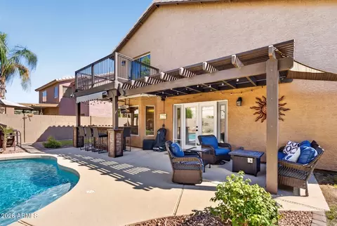 Exterior - 152 S Abalone Dr, Gilbert, AZ 85233 photo 5 of 7