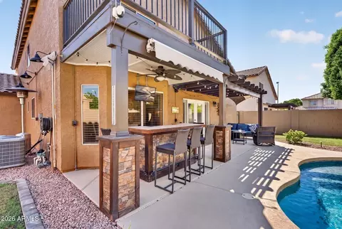 Exterior - 152 S Abalone Dr, Gilbert, AZ 85233 photo 6 of 7
