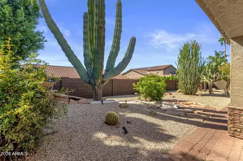 Exterior - 1837 E Marilyn Rd, Phoenix, AZ 85022 photo 5 of 8