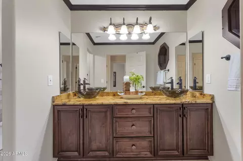 Bath - 1837 E Marilyn Rd, Phoenix, AZ 85022 photo 4 of 6