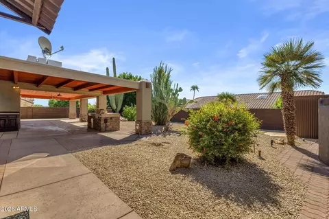 Exterior - 1837 E Marilyn Rd, Phoenix, AZ 85022 photo 6 of 8