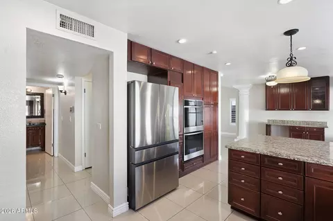 Kitchen - 3224 E Taro Ln, Phoenix, AZ 85050 photo 5 of 5