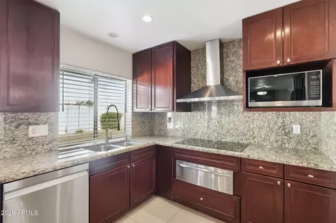 Kitchen - 3224 E Taro Ln, Phoenix, AZ 85050 photo 2 of 5
