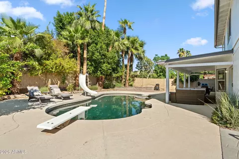 Exterior - 4602 E Grandview Rd, Phoenix, AZ 85032 photo 6 of 9