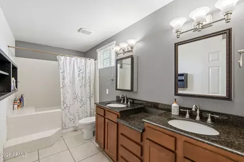 Bath - 4602 E Grandview Rd, Phoenix, AZ 85032 photo 1 of 4