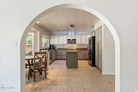 Entry Way - 4602 E Grandview Rd, Phoenix, AZ 85032 photo 3 of 5