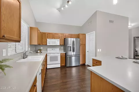 Kitchen - 1591 E Firestone Dr, Chandler, AZ 85249 photo 2 of 5