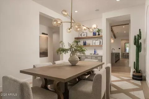 Dining - 4510 E Calle Tuberia --, Phoenix, AZ 85018 photo 2 of 3