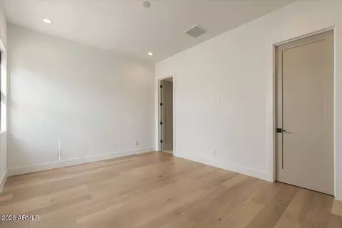 Bedroom - 4510 E Calle Tuberia --, Phoenix, AZ 85018 photo 3 of 8