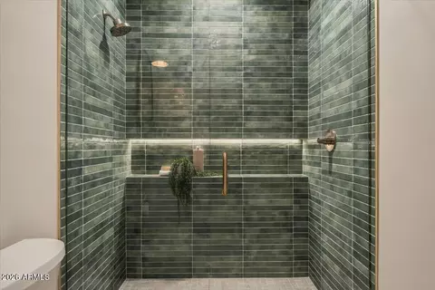 Bath - 4510 E Calle Tuberia --, Phoenix, AZ 85018 photo 9 of 12