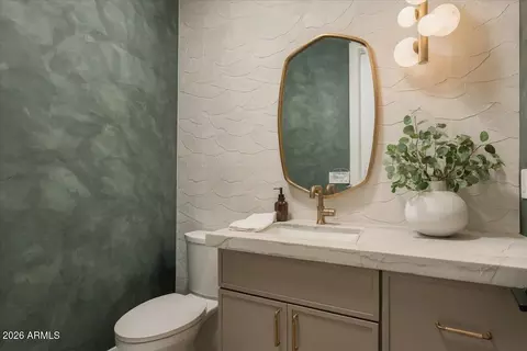 Bath - 4510 E Calle Tuberia --, Phoenix, AZ 85018 photo 7 of 12