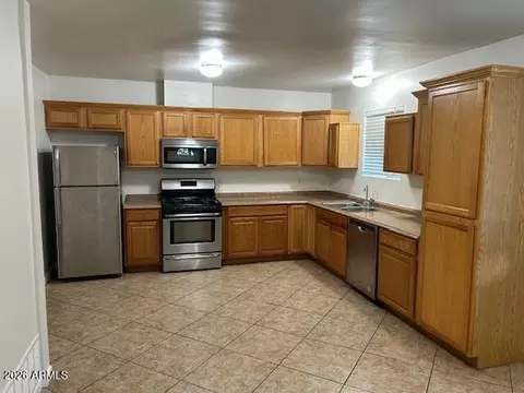 Kitchen - 1746 W Thomas Rd, Phoenix, AZ 85015 photo 3 of 3