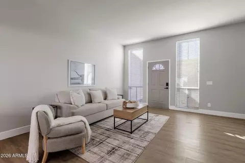 Living - 822 E Fern Dr S, Phoenix, AZ 85014 photo 2 of 2