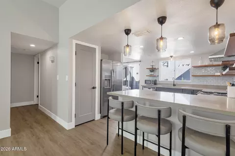 Kitchen - 822 E Fern Dr S, Phoenix, AZ 85014 photo 2 of 4