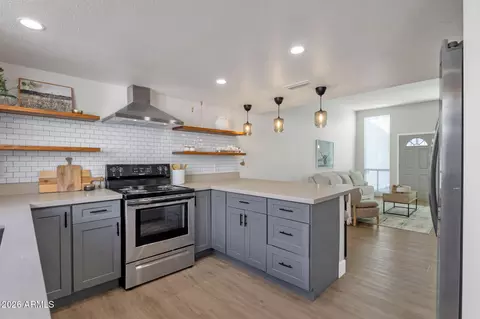 Kitchen - 822 E Fern Dr S, Phoenix, AZ 85014 photo 4 of 4