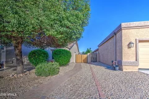 Exterior - 1575 S Apache Dr, Apache Junction, AZ 85120 photo 3 of 10