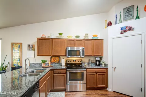 Kitchen - 1575 S Apache Dr, Apache Junction, AZ 85120 photo 2 of 7