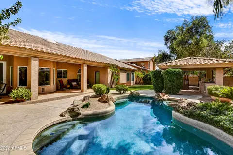 6819 E Winchcomb Dr, Scottsdale, AZ 85254