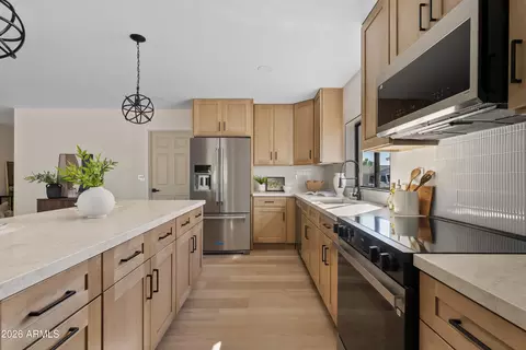 Kitchen - 3416 Edgewood Ave, Mesa, AZ 85204 photo 6 of 7