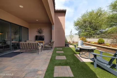 Exterior - 930 E Paseo Way, Phoenix, AZ 85042 photo 5 of 6