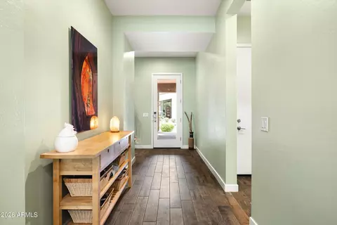 Entry Way - 930 E Paseo Way, Phoenix, AZ 85042 photo 1 of 5