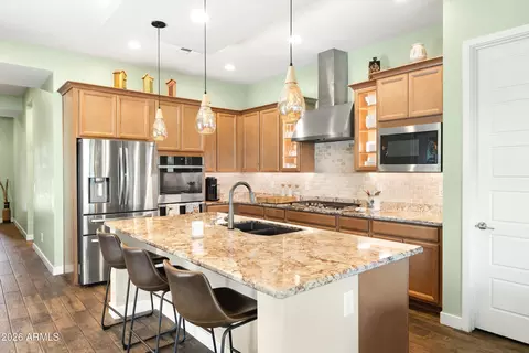 Kitchen - 930 E Paseo Way, Phoenix, AZ 85042 photo 1 of 3