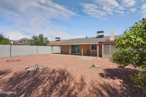 Exterior - 4261 E Yawepe St, Phoenix, AZ 85044 photo 7 of 8