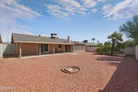 Exterior - 4261 E Yawepe St, Phoenix, AZ 85044 photo 6 of 8