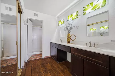 Bath - 4237 E Sandia St, Phoenix, AZ 85044 photo 4 of 4