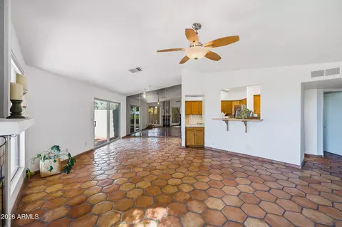 Living - 4237 E Sandia St, Phoenix, AZ 85044 photo 2 of 4