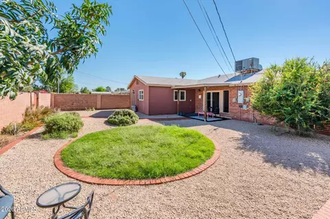 Exterior - 2344 W Mitchell Dr, Phoenix, AZ 85015 photo 4 of 6