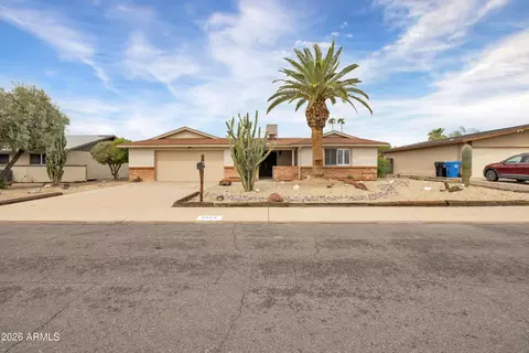 4554 W Paradise Dr, Glendale, AZ 85304