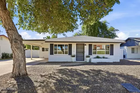 7715 Earll Dr, Scottsdale, AZ 85251