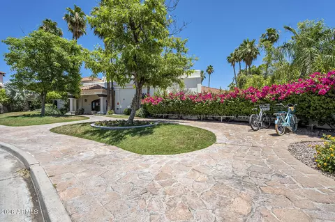 Exterior - 2111 E Gondola Ln, Gilbert, AZ 85234 photo 5 of 6