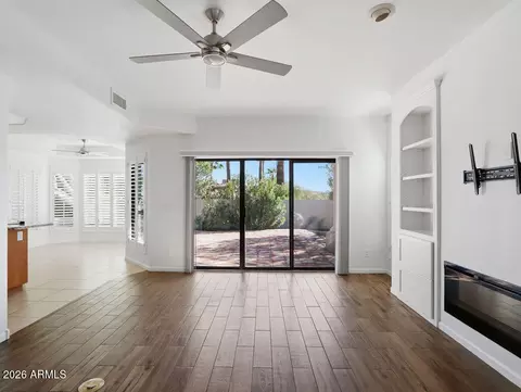 Living - 1531 E Winged Foot Rd, Phoenix, AZ 85022 photo 9 of 16