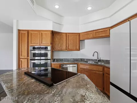Kitchen - 1531 E Winged Foot Rd, Phoenix, AZ 85022 photo 2 of 4
