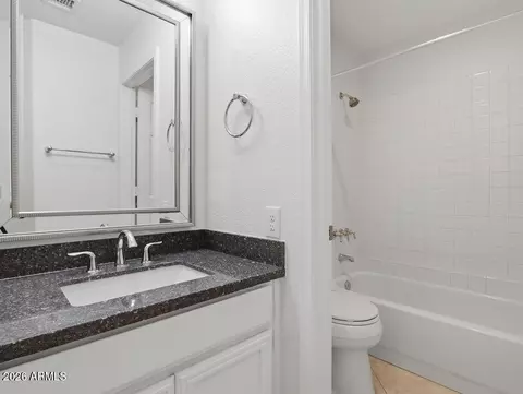 Bath - 1531 E Winged Foot Rd, Phoenix, AZ 85022 photo 1 of 6
