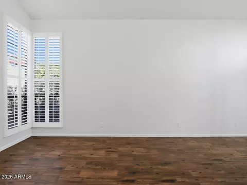 Living - 1531 E Winged Foot Rd, Phoenix, AZ 85022 photo 6 of 16