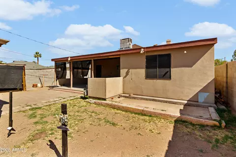 Exterior - 1237 E Pierce St, Phoenix, AZ 85006 photo 4 of 5