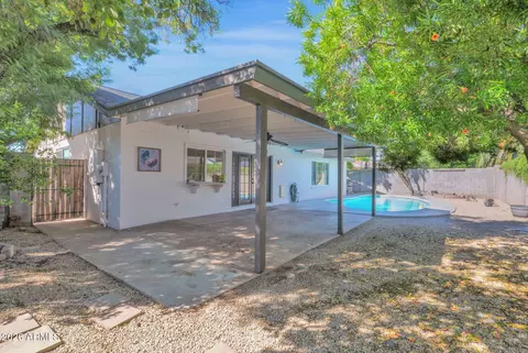 Exterior - 2702 E Corrine Dr, Phoenix, AZ 85032 photo 2 of 6