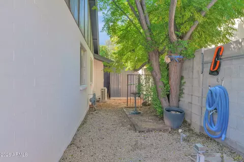 Exterior - 2702 E Corrine Dr, Phoenix, AZ 85032 photo 6 of 6