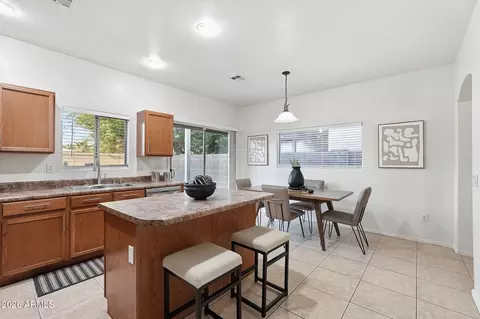 Kitchen - 3008 E Kings Ave, Phoenix, AZ 85032 photo 2 of 4