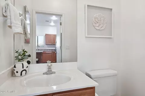 Bath - 3008 E Kings Ave, Phoenix, AZ 85032 photo 1 of 5