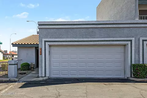 8627 N Shadow Ln, Peoria, AZ 85345