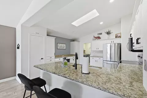Kitchen - 8711 E Nido Ave, Mesa, AZ 85209 photo 2 of 4
