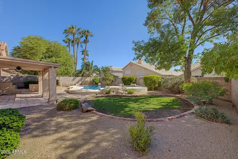 Exterior - 15819 S 27th St, Phoenix, AZ 85048 photo 7 of 14