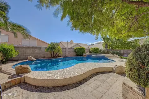 Exterior - 15819 S 27th St, Phoenix, AZ 85048 photo 5 of 14