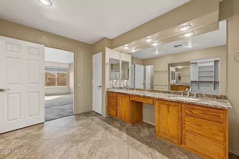 Bath - 15819 S 27th St, Phoenix, AZ 85048 photo 3 of 4